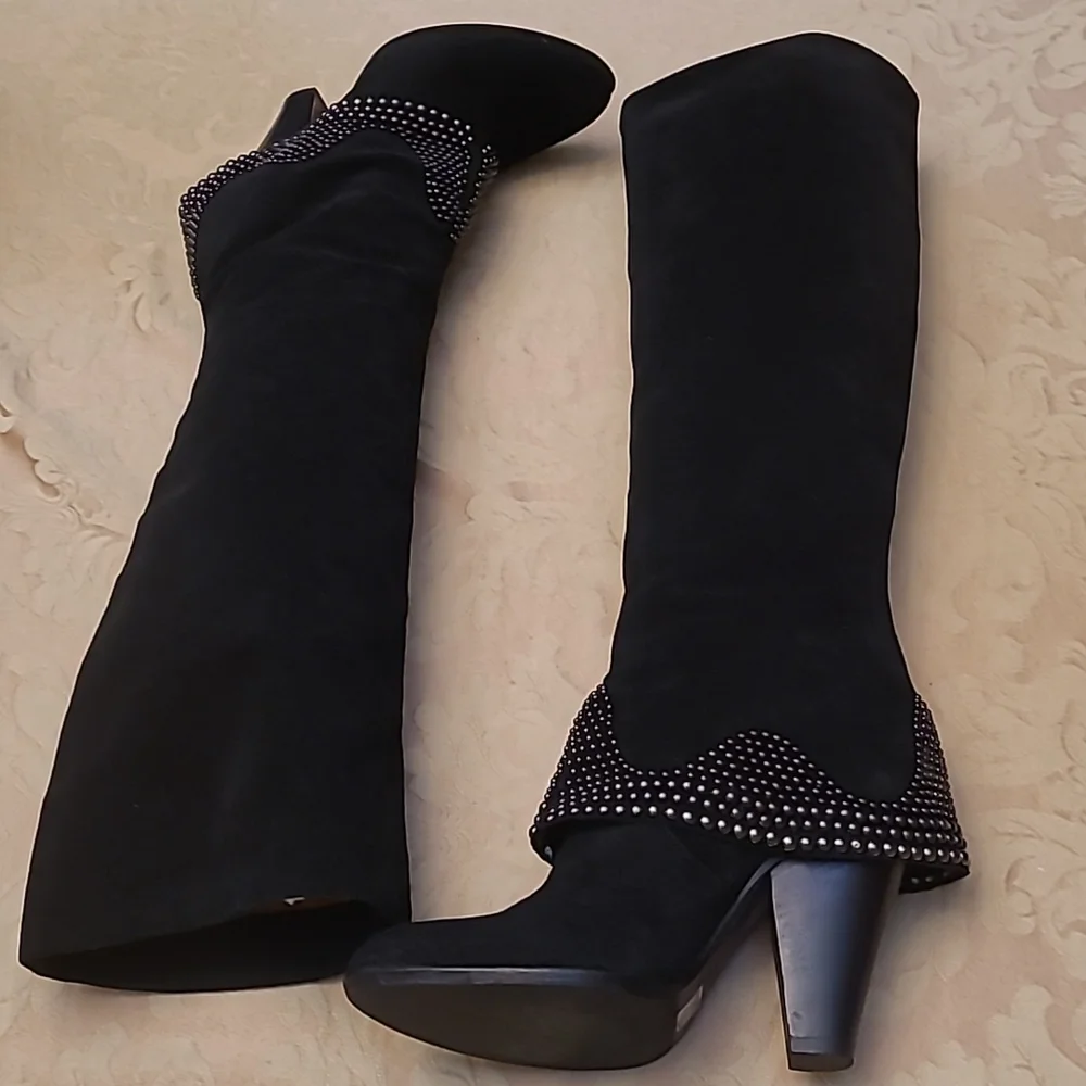 WOMENS BLACK SUEDE COOP BARNEYS NEW YORK STUDDED BOOTS SIZE 8